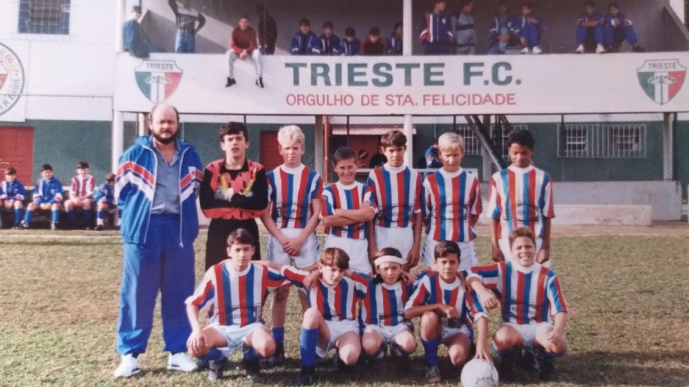 AMISTOSO DE FUTEBOL INFANTIL - Clube Belo Horizonte