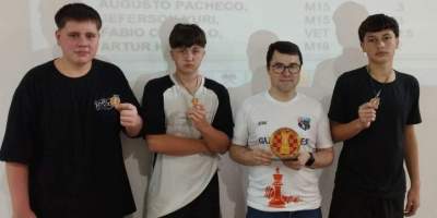 Enxadristas se destacam em competições e garantem vaga na final do JERGS