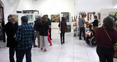 Coquetel abre exposição do ateliê Li Arte