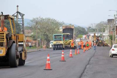 Obras de pavimentação avançam na cidade