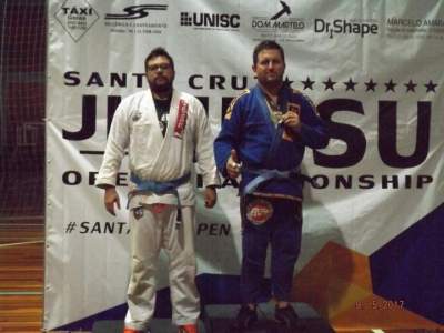 Candelarienses se destacam em competição de Jiu-Jitsu